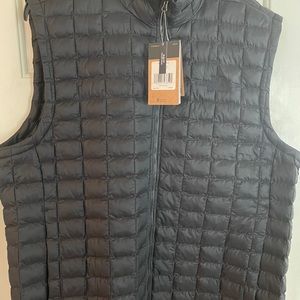 The north face men’s vest